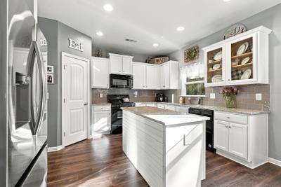84 Boxwood Way Dallas, GA 30132 - Photo 7 of 25 Gallery Image 7