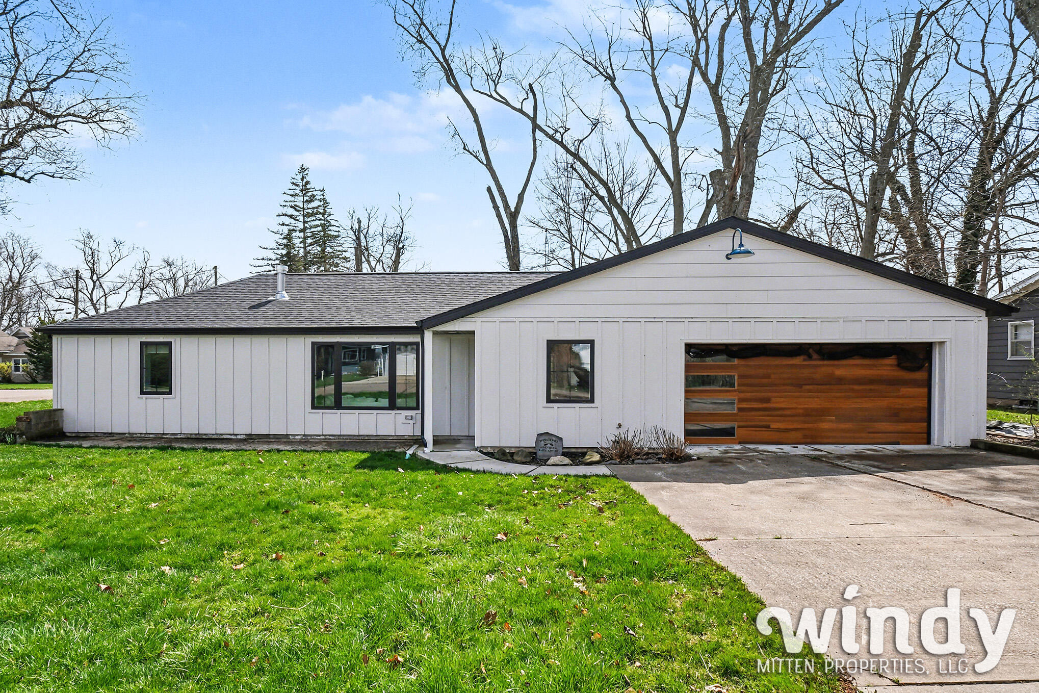 8274 Pokagon Road Watervliet, MI 49098 - Photo 24 of 45 DSC_6705