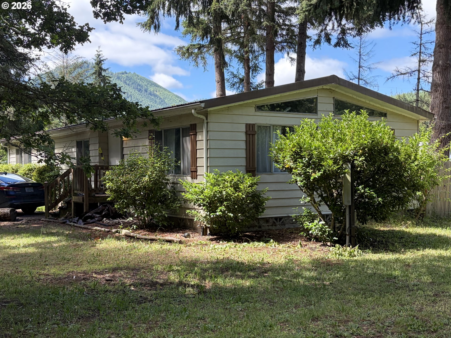 72750 London Road Cottage Grove, OR 97424 - Photo 2 of 9