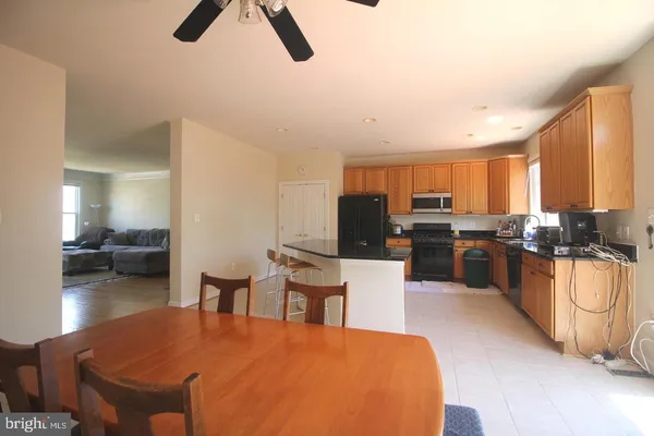 $3,400 | 8855 Modano Place, Fairfax, VA 22031