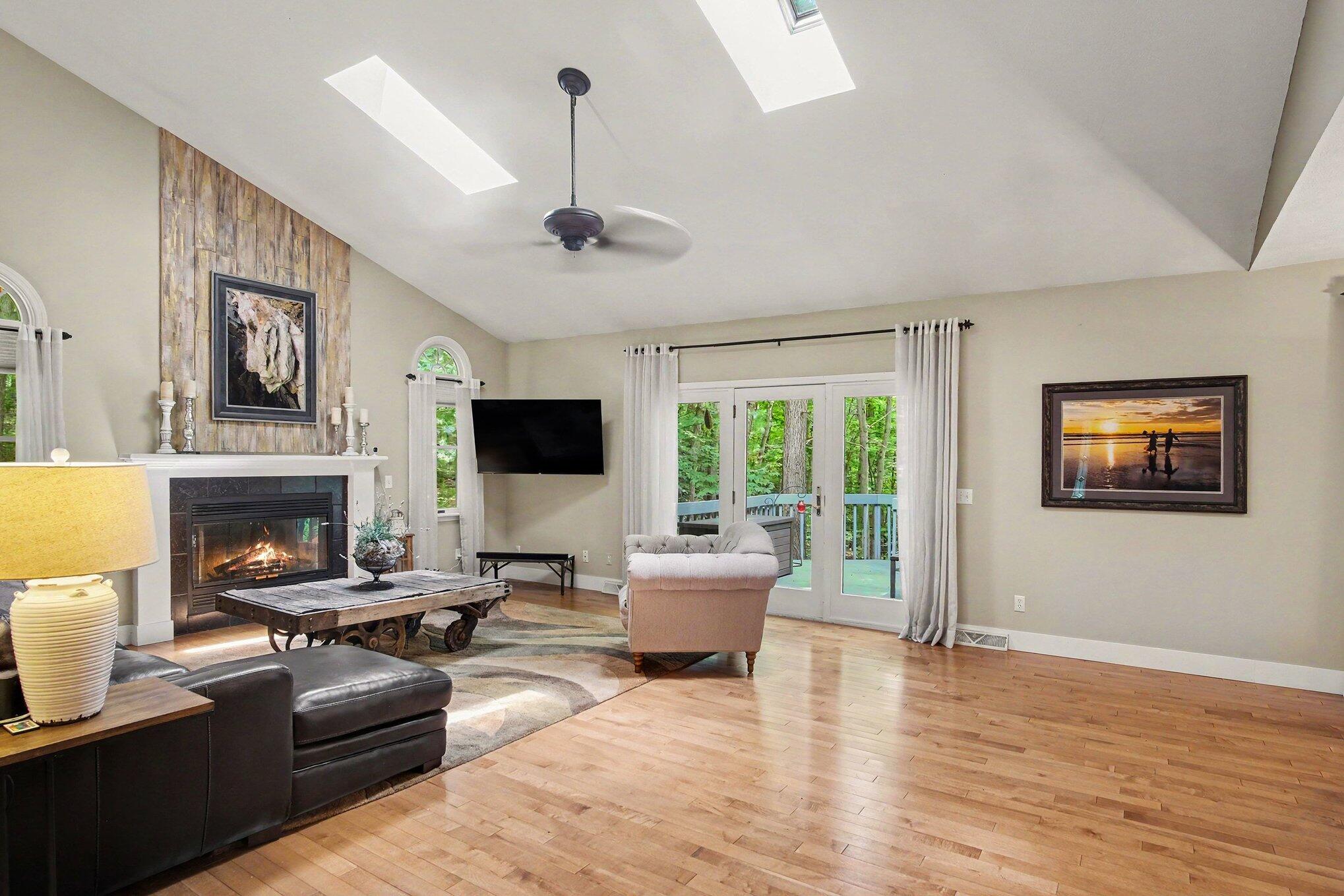 11793 Baker Road Greenville, MI 48838 - Photo 4 of 36 007_file_1085