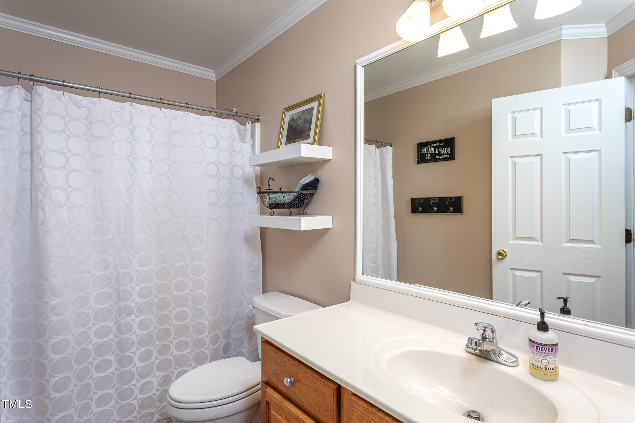 600 Middle Bridge Road Wake Forest, NC 27587 - Photo 20 of 39 Guest Bath on main floor