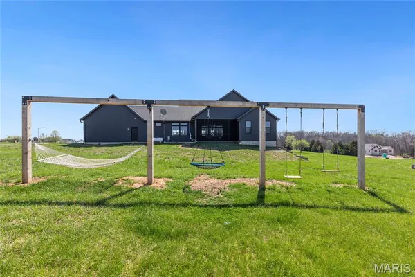 $1,000,000 | 111 Kentucky Derby Drive, Foristell, MO 63348
