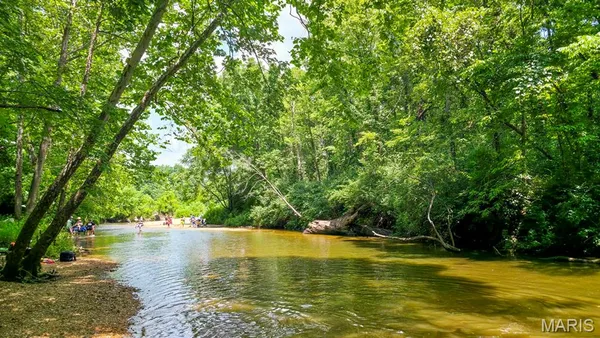 $1,000,000 | 111 Kentucky Derby Drive, Foristell, MO 63348