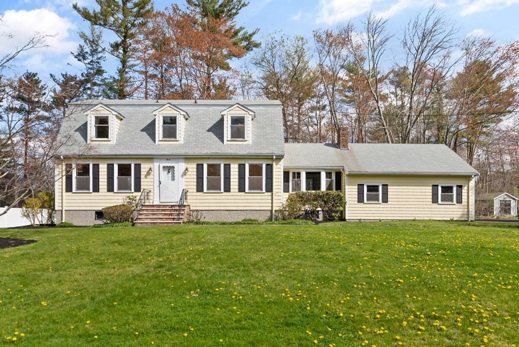 3 Fall Lane Canton, MA 02021 - Photo 1 of 39 Gallery Image 1