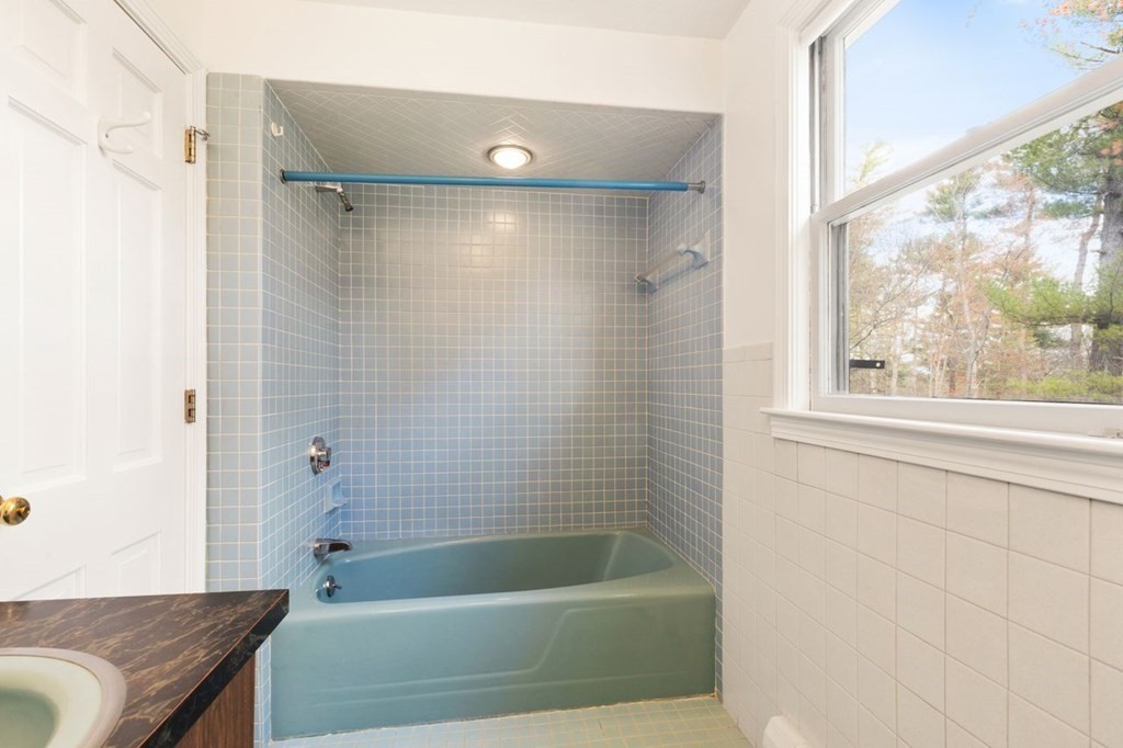3 Fall Lane Canton, MA 02021 - Photo 33 of 39 Gallery Image 33