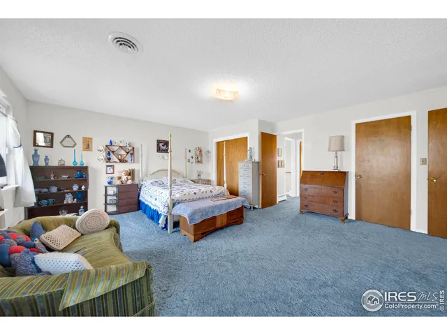 $330,000 | 1020 Fairhurst Street, Sterling, CO 80751