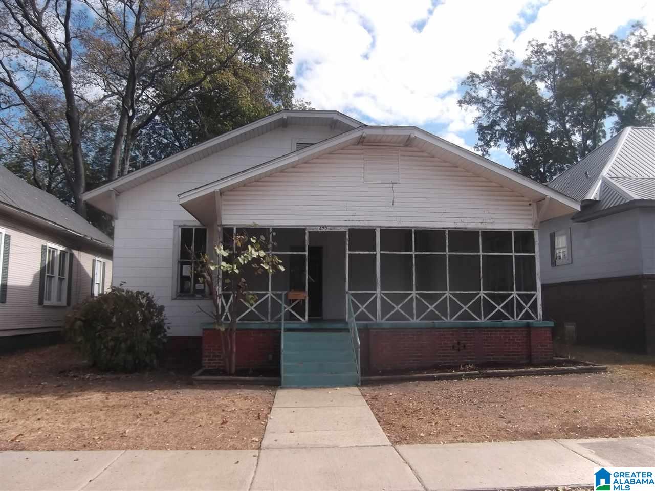 420 Reynolds Street Gadsden, AL 35901 - Photo 1 of 12