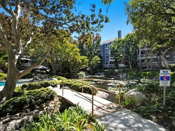 $575,000 | 20331 Bluffside Circle, Unit A411, Huntington Beach, CA 92646