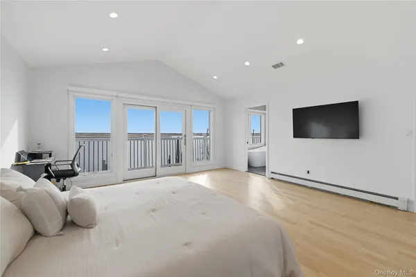 a view of a livingroom with furniture