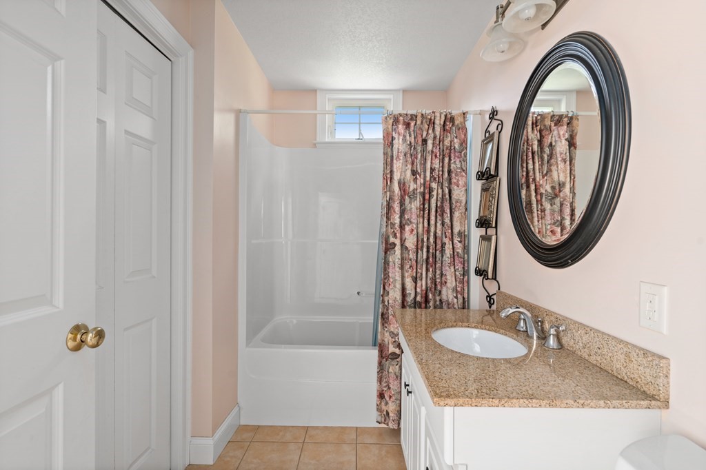 81 River Road South Hadley, MA 01075 - Photo 19 of 42 Gallery Image 19