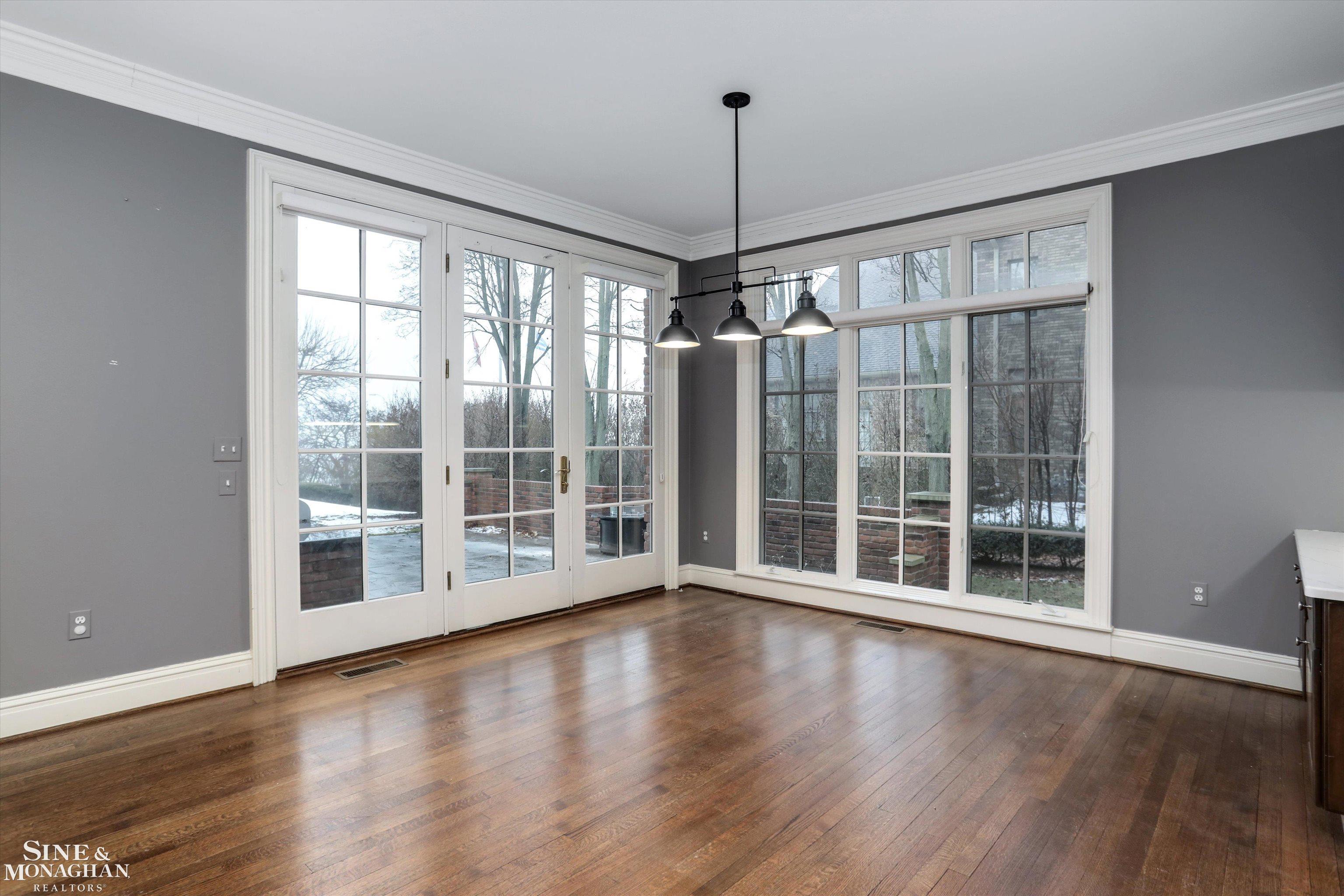 217 Lake Shore Road Grosse Pointe, MI 48236 - Photo 24 of 63 50166368-f4447326-ec30-4f23-b3de-ba1b3dced05e.JPG