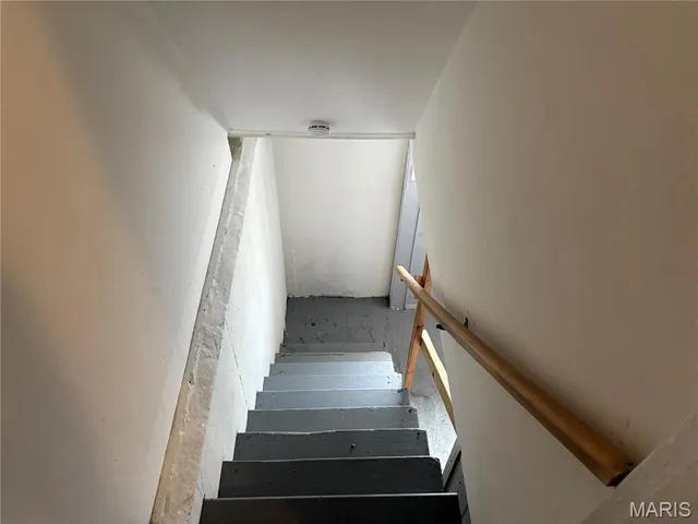 $119,900 | 8306 Whitewater Drive, Berkeley, MO 63134