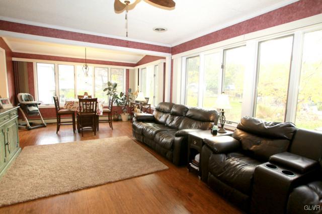 3408 Bridlepath Road Easton, PA 18045 - Photo 4 of 19 Room for everyone .............