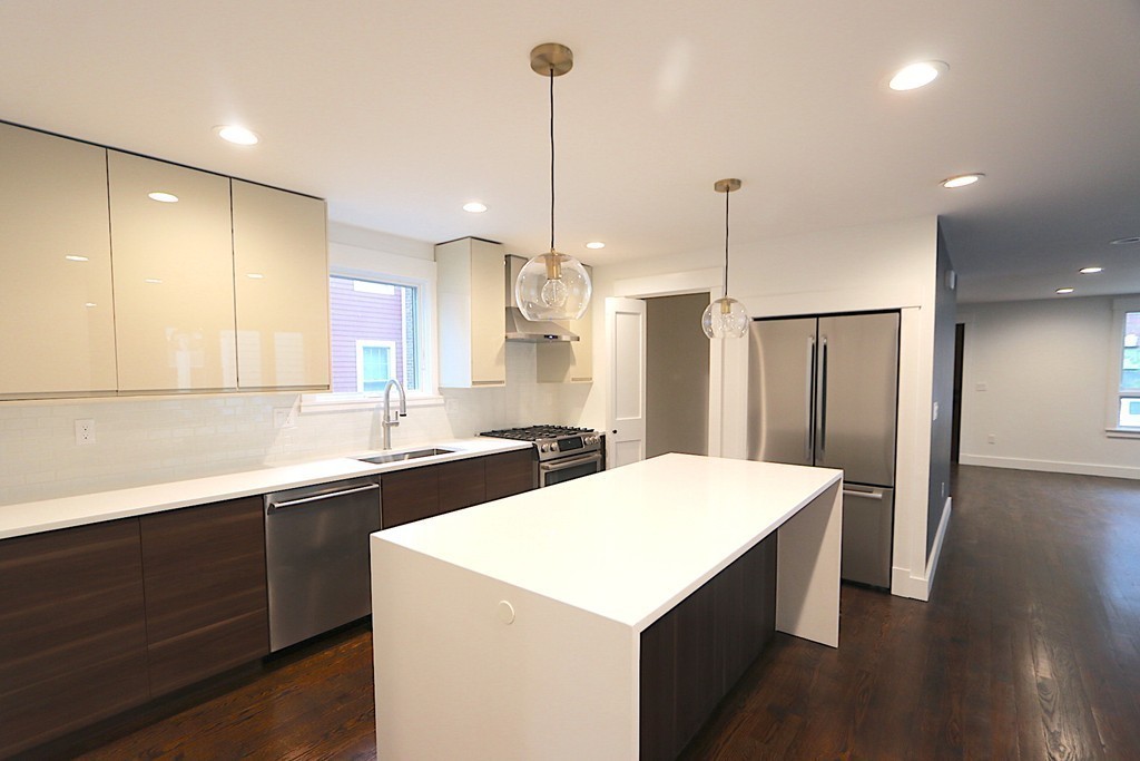 10 Netherlands Road Brookline, MA 02445 - Photo 4 of 12