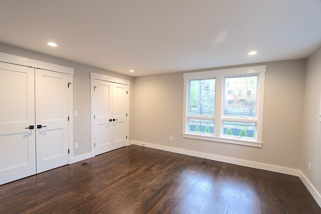 10 Netherlands Road Brookline, MA 02445 - Photo 6 of 12