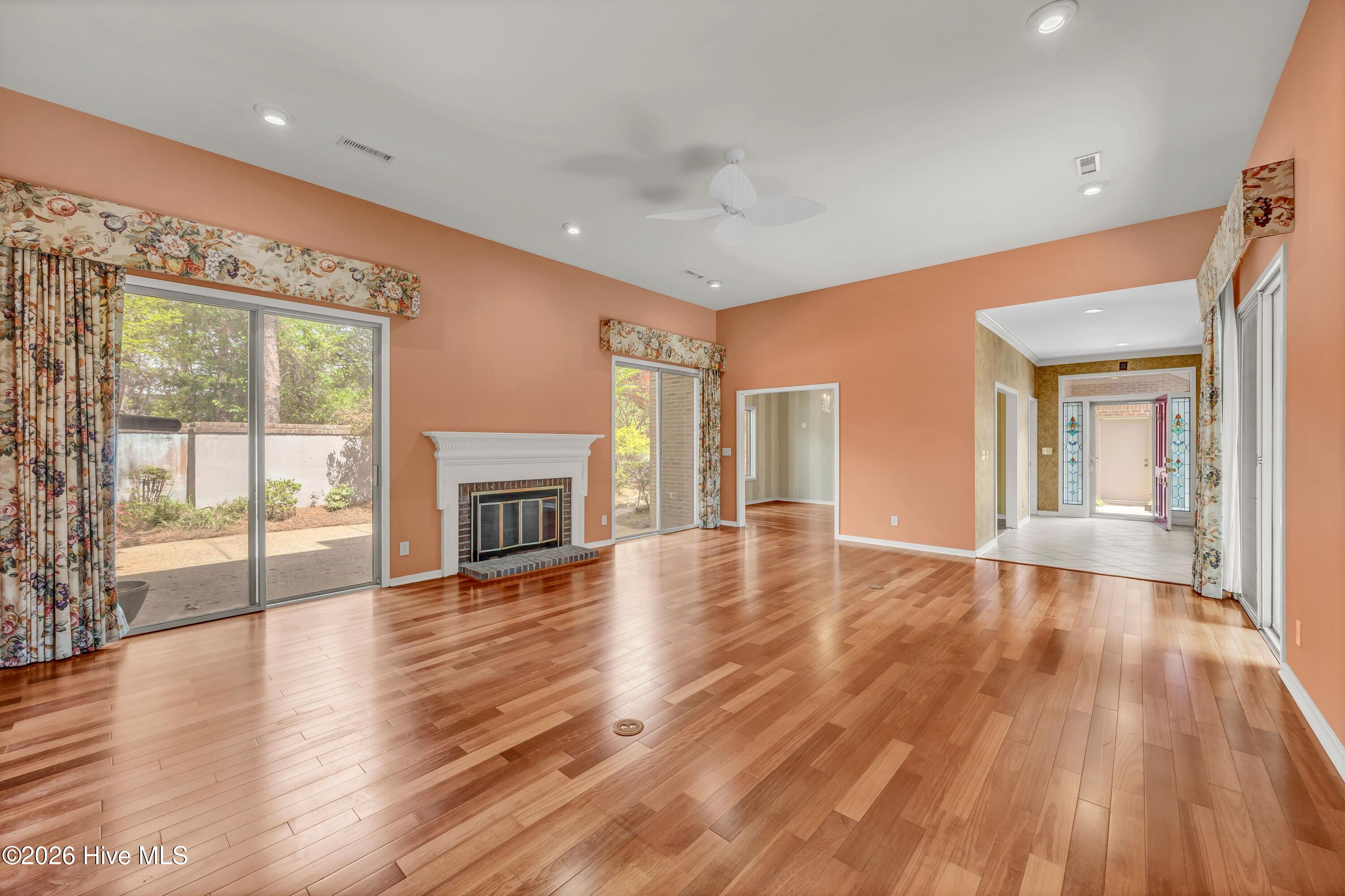 3701 Reston Court, Unit B Wilmington, NC 28403 - Photo 4 of 36 004_img_2428_12