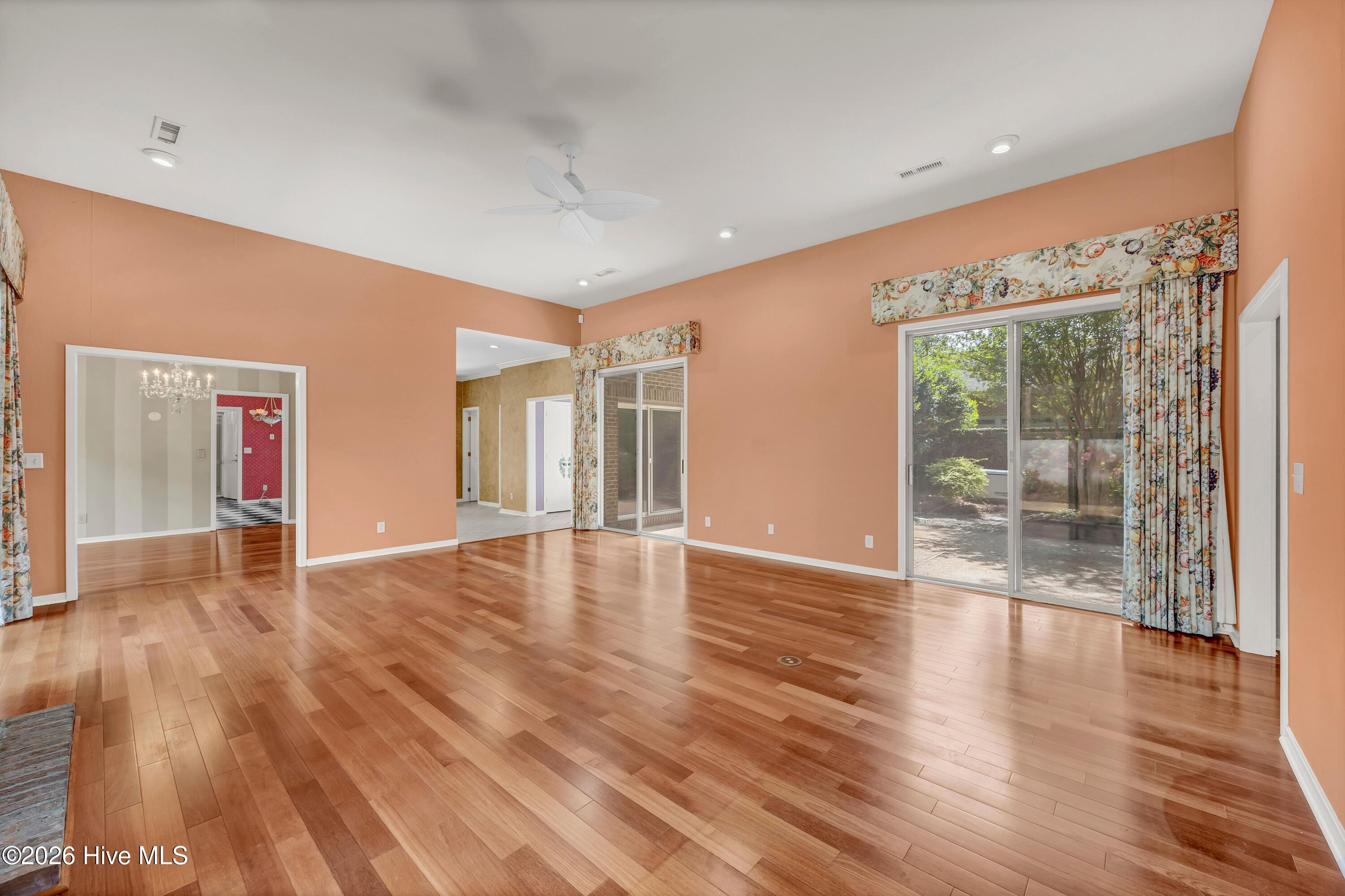 3701 Reston Court, Unit B Wilmington, NC 28403 - Photo 6 of 36 005_img_2434_289