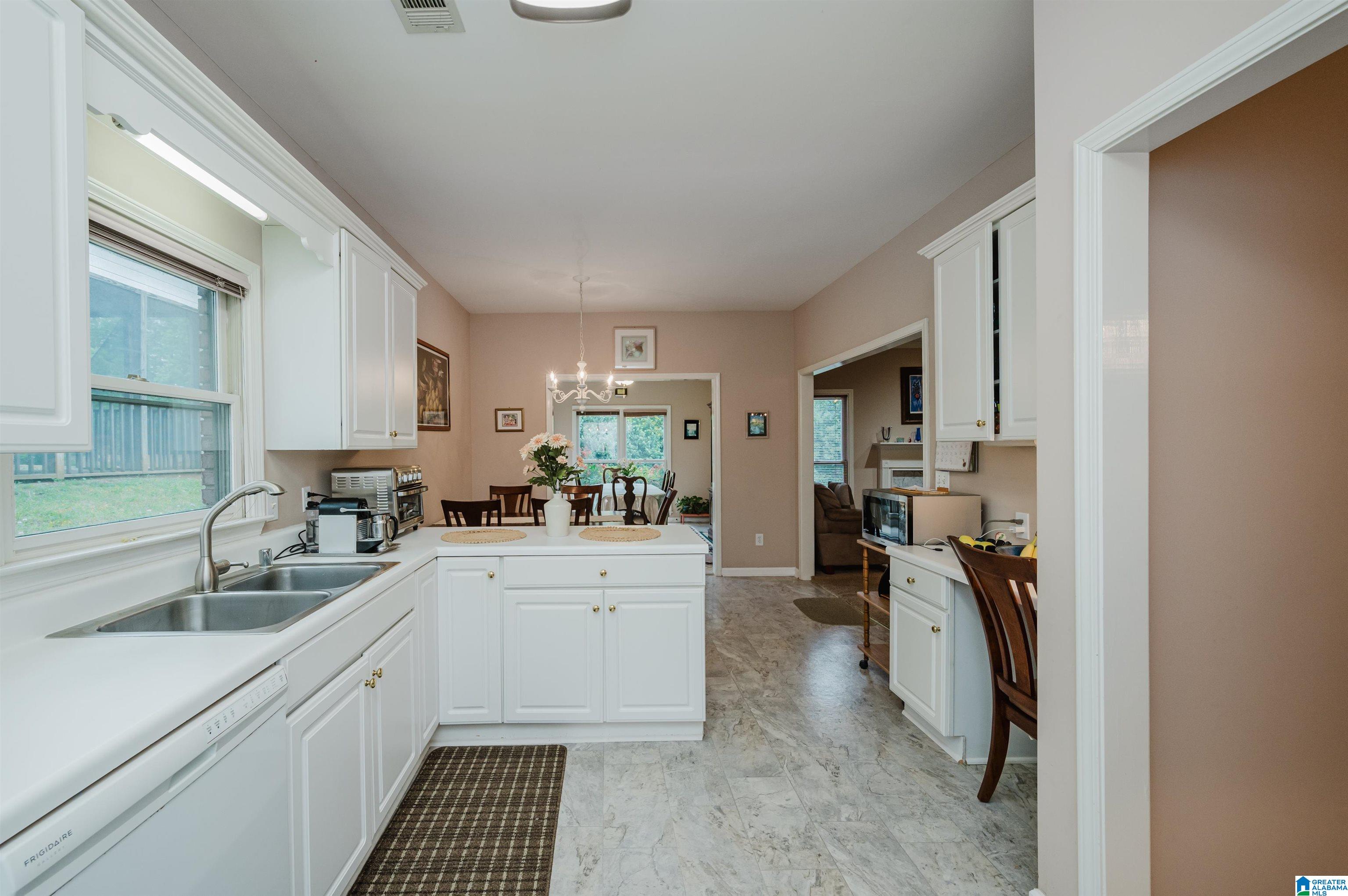 1809 Parkside Circle Birmingham, AL 35209 - Photo 12 of 43