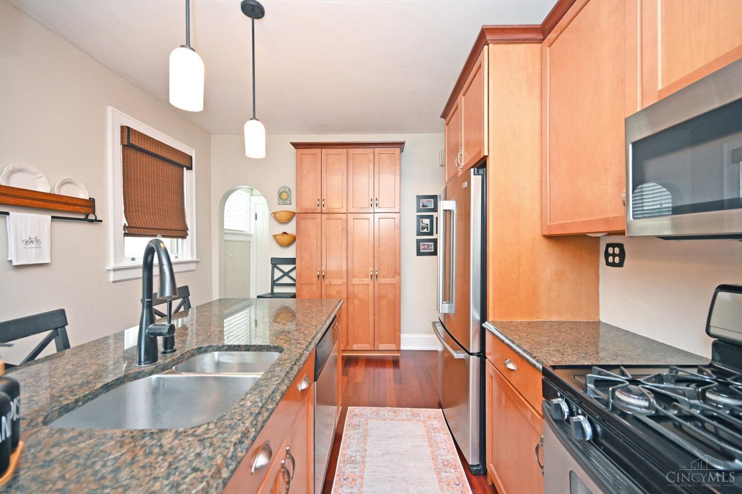 4310 Ridgeview Avenue Cincinnati, OH 45238 - Photo 17 of 40 Gallery Image 17
