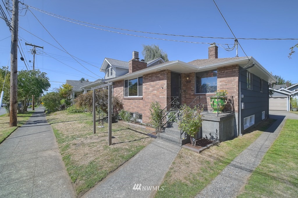 1808 North 46th Street Seattle, WA 98103 - Photo 1 of 24 Gallery Image 1
