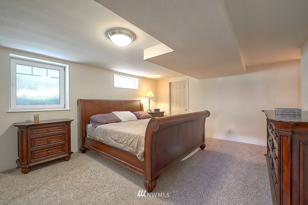 1808 North 46th Street Seattle, WA 98103 - Photo 14 of 24 Gallery Image 14