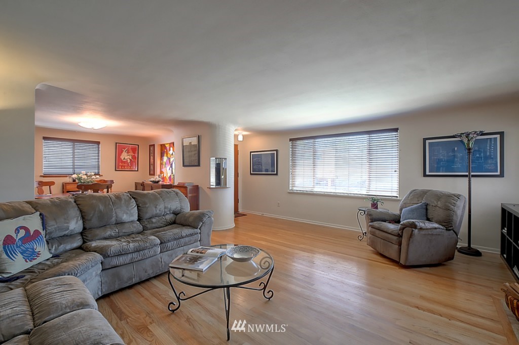 1808 North 46th Street Seattle, WA 98103 - Photo 4 of 24 Gallery Image 4