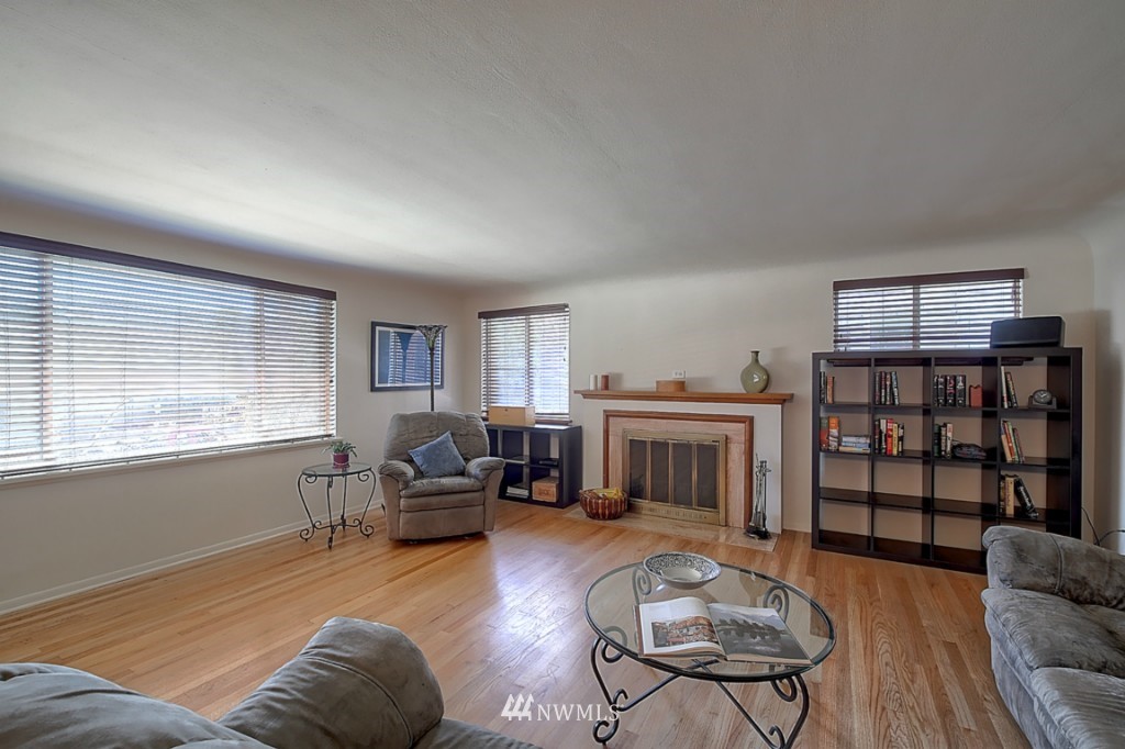 1808 North 46th Street Seattle, WA 98103 - Photo 5 of 24 Gallery Image 5