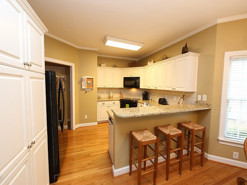 2944 Tillinghast Trail Raleigh, NC 27613 - Photo 6 of 17 Kitchen