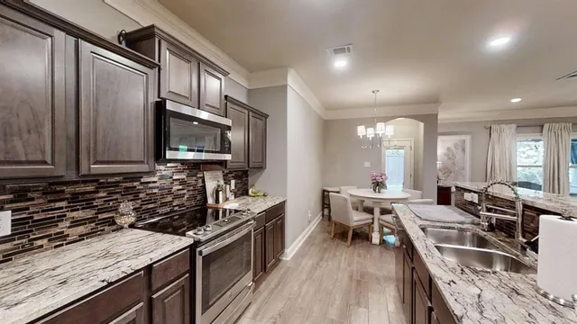 $310,000 | 1902 Lea Crest Drive, Dallas, TX 75216