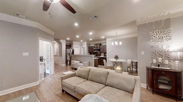 $310,000 | 1902 Lea Crest Drive, Dallas, TX 75216