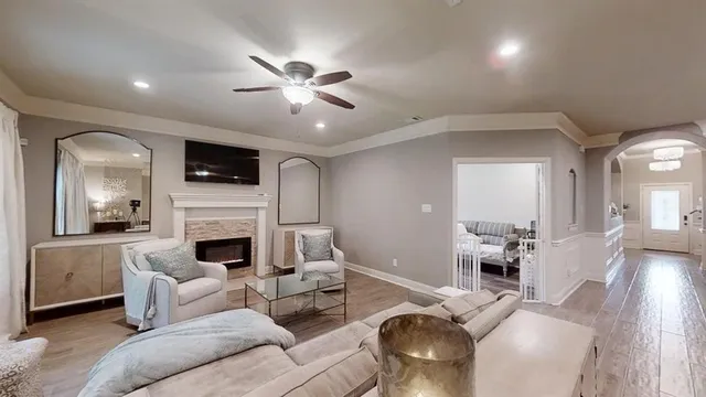 $310,000 | 1902 Lea Crest Drive, Dallas, TX 75216