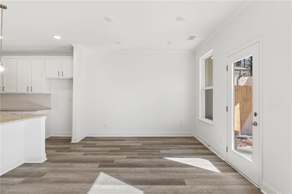 5629 Overview Drive Flowery Branch, GA 30542 - Photo 7 of 25