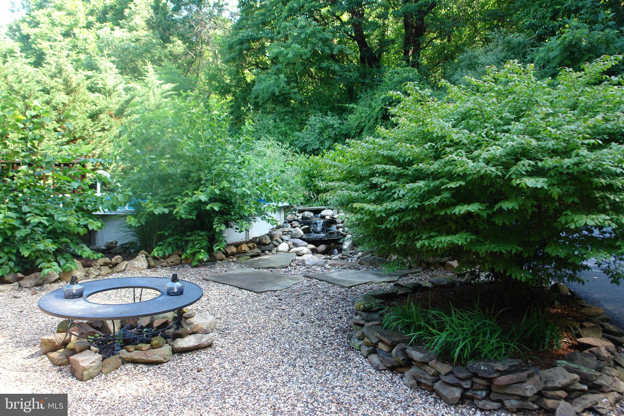 327 Keim Road Boyertown, PA 19512 - Photo 35 of 64 Landscaping