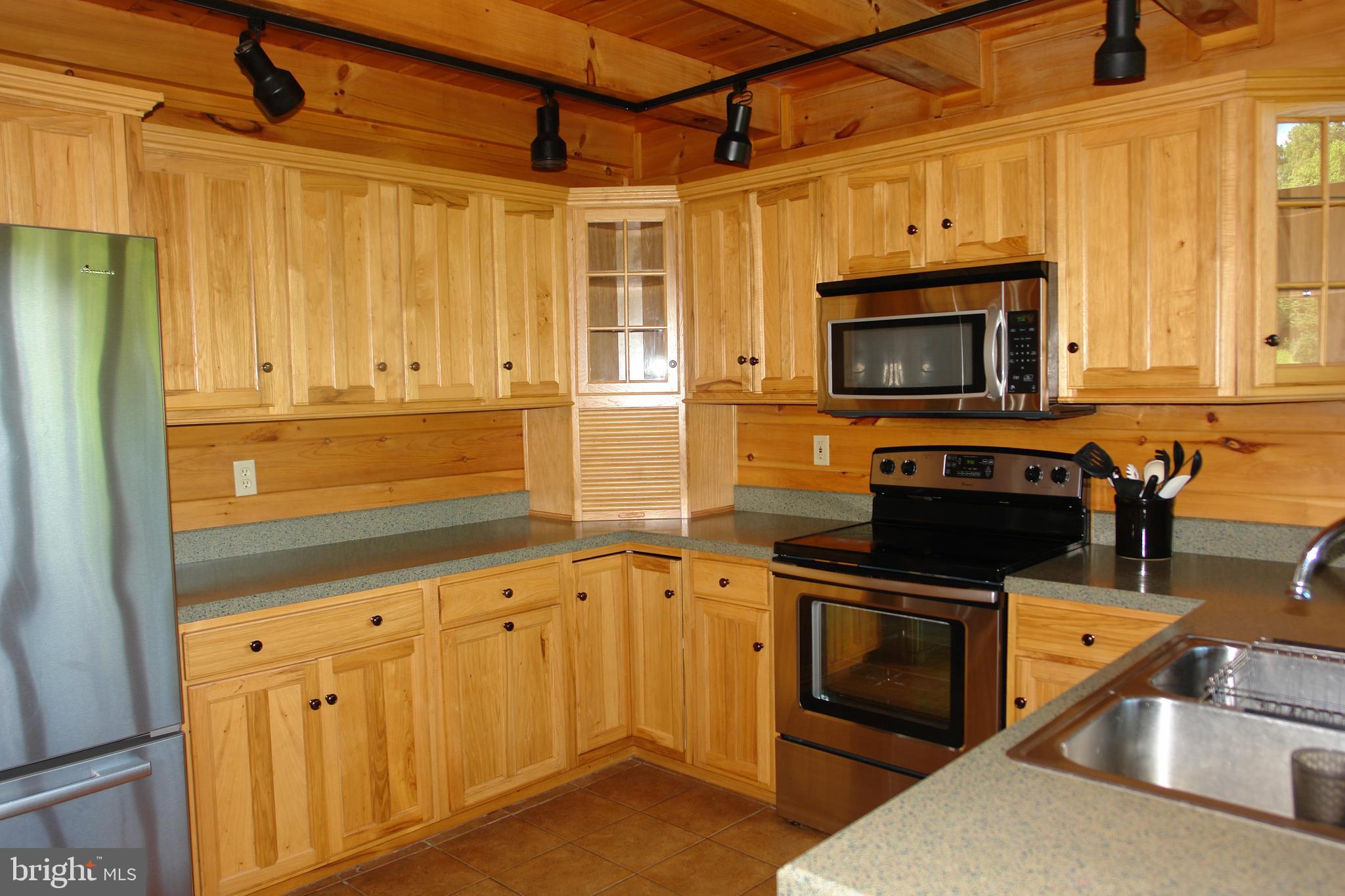 327 Keim Road Boyertown, PA 19512 - Photo 6 of 64 Main House Kitchen