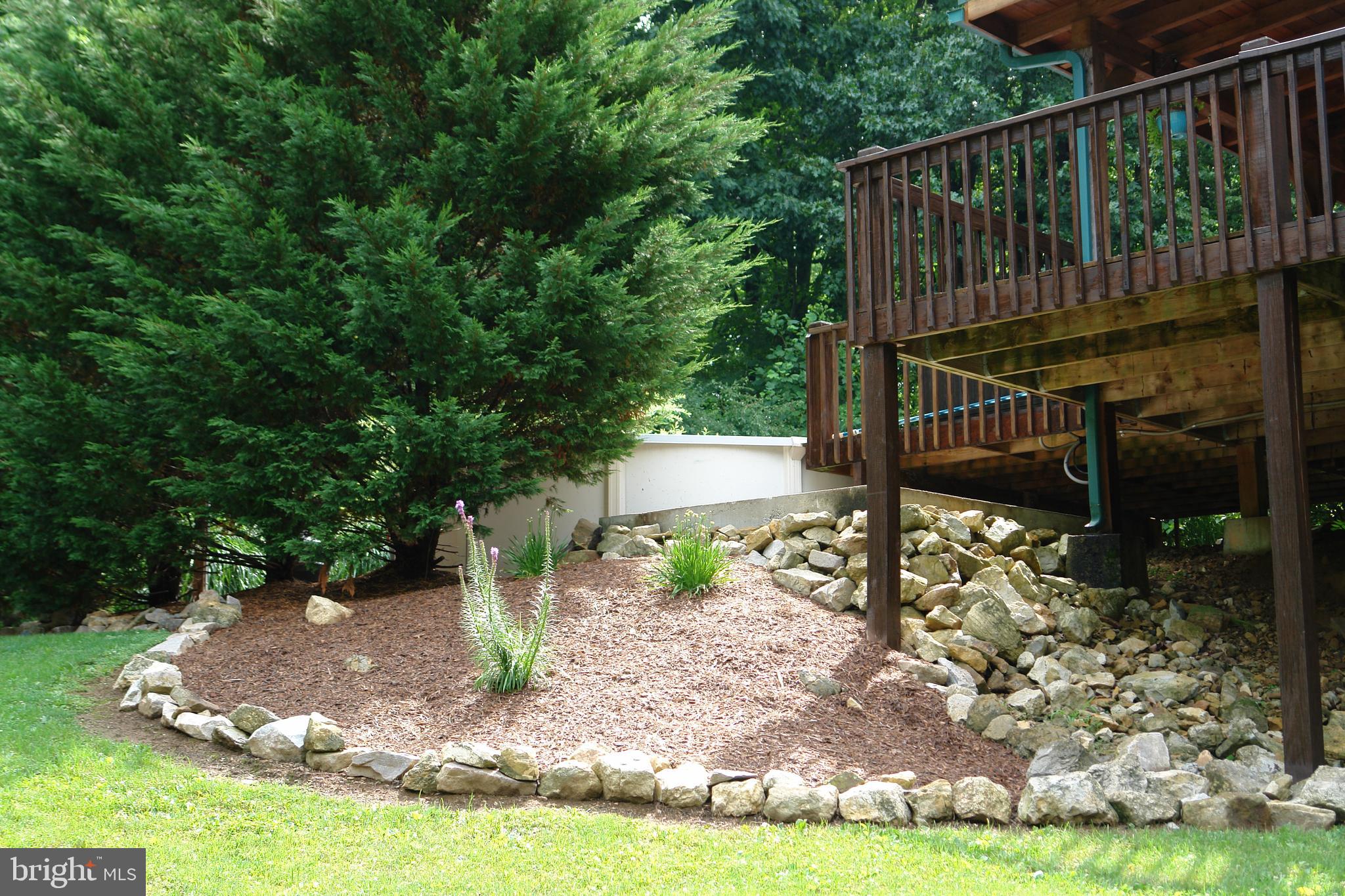 327 Keim Road Boyertown, PA 19512 - Photo 60 of 64 Landscaping