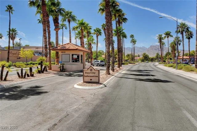 $2,778 | 2318 Spring Water Drive, Las Vegas, NV 89134