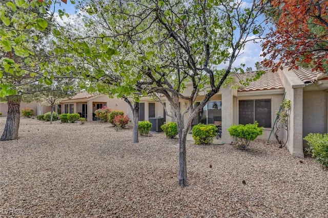 $2,778 | 2318 Spring Water Drive, Las Vegas, NV 89134