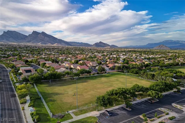 $2,778 | 2318 Spring Water Drive, Las Vegas, NV 89134