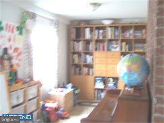 325 Strathmore Road Havertown, PA 19083 - Photo 4 of 10 Office / Study