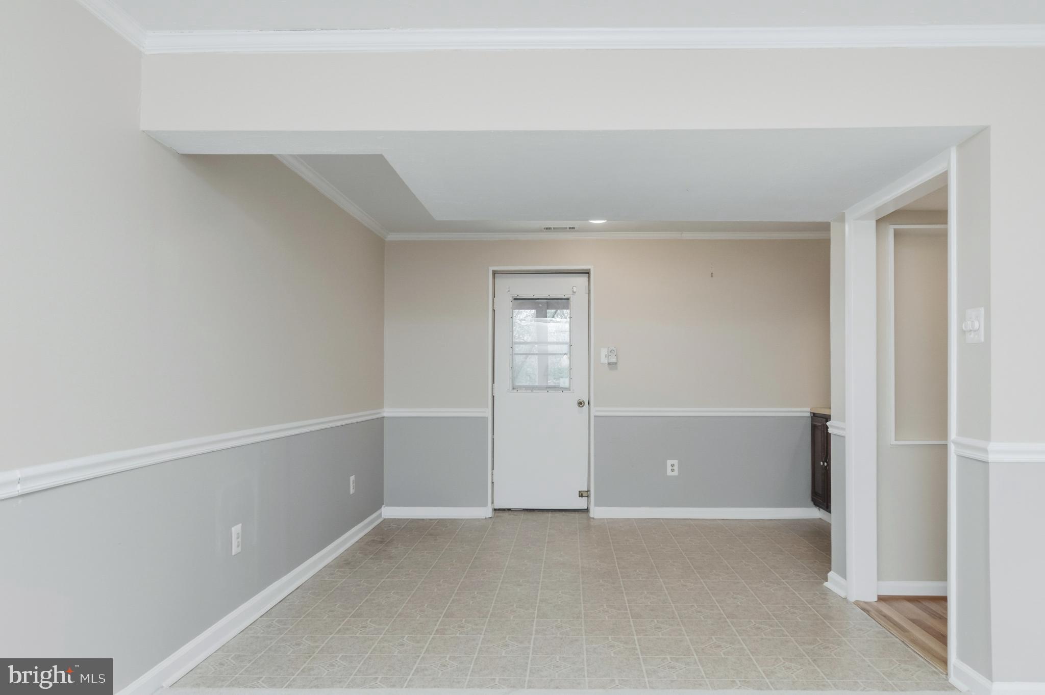2806 Logway Road Vienna, VA 22181 - Photo 27 of 42 a view of an empty room