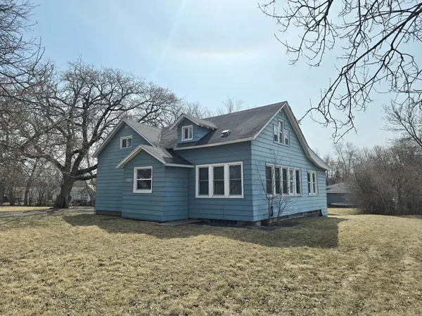 $100,000 | 1127 7th Street, International Falls, MN 56649
