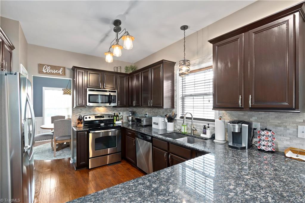 421 Barnsdale Ridge Road Kernersville, NC 27284 - Photo 11 of 32 Gallery Image 11