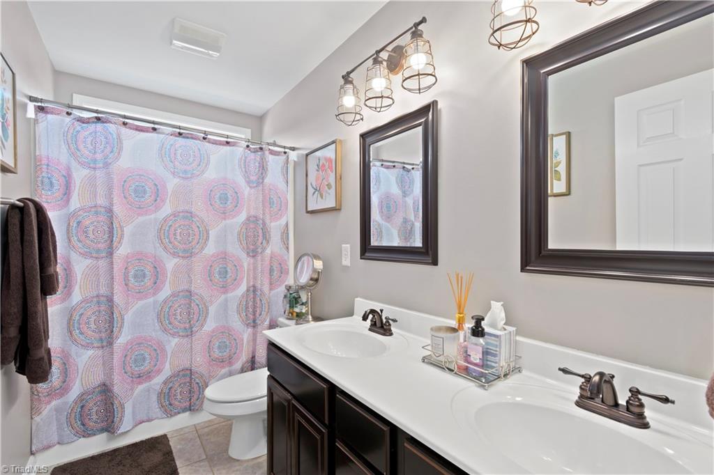 421 Barnsdale Ridge Road Kernersville, NC 27284 - Photo 17 of 32 Gallery Image 17