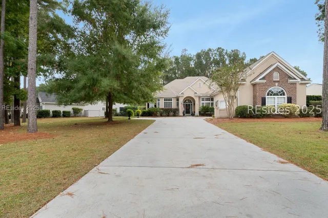 $750,000 | 76 Bainbridge Way, Bluffton, SC 29910