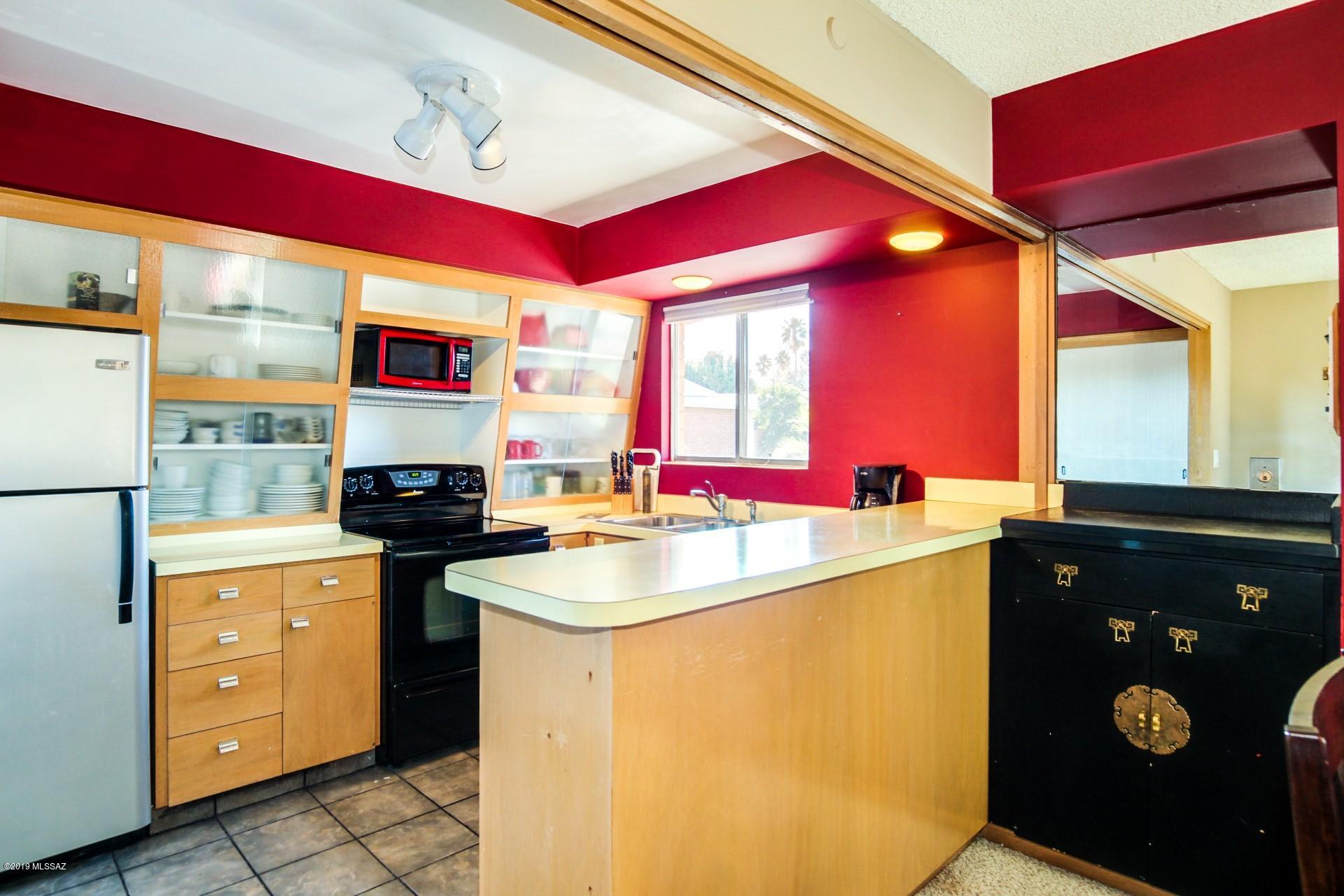3940 East Timrod Street Tucson, AZ 85711 - Photo 5 of 19