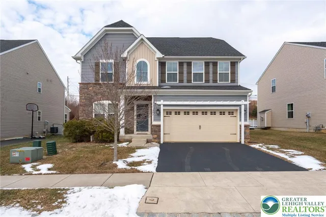 $679,900 | 2584 Raya Way, Easton, PA 18045