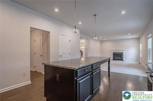 $679,900 | 2584 Raya Way, Easton, PA 18045