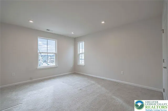 $679,900 | 2584 Raya Way, Easton, PA 18045