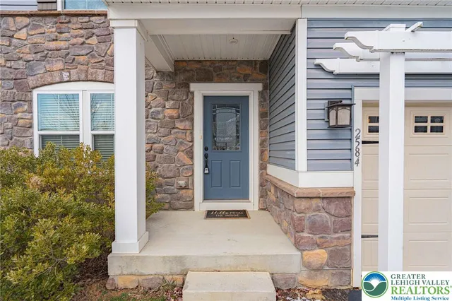 $679,900 | 2584 Raya Way, Easton, PA 18045